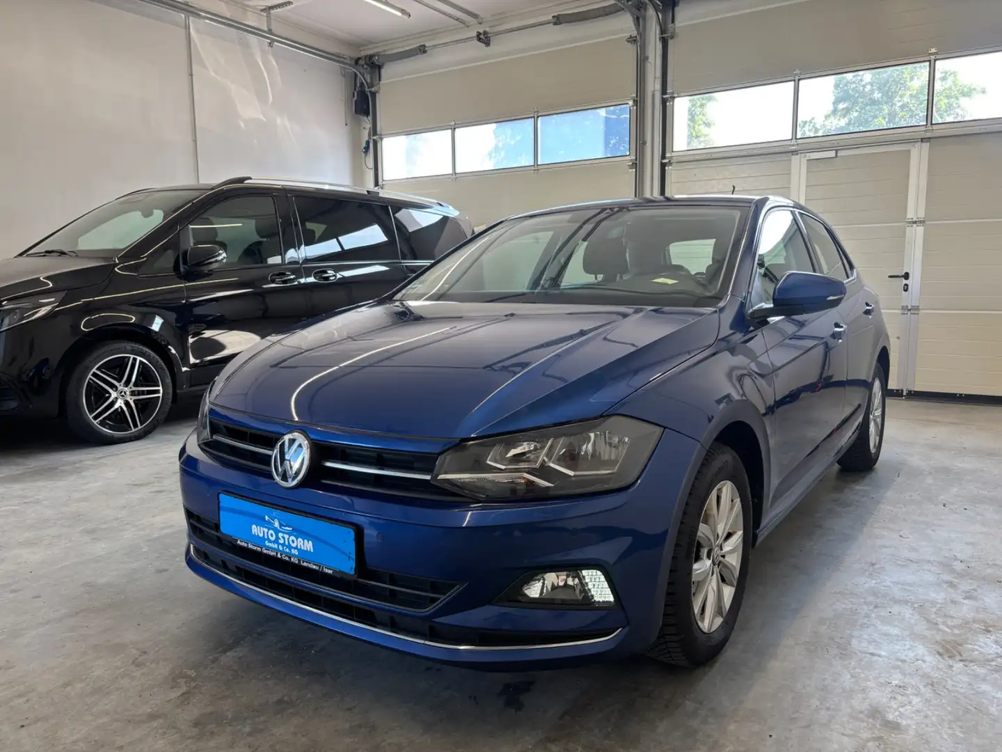 Volkswagen Polo VI 1.0 TSI Highline*1-HAND*PDC*SHZ* Blauw - 1