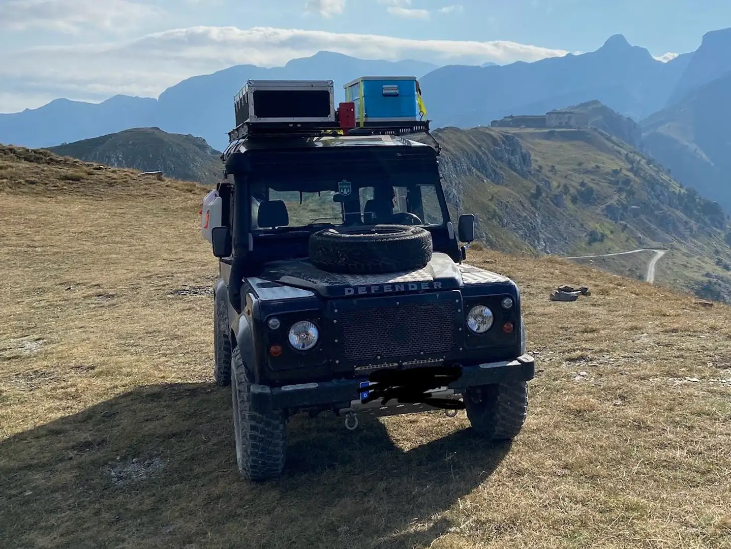 Land Rover Defender Defender 90 Station Wagon SE Чёрный - 1