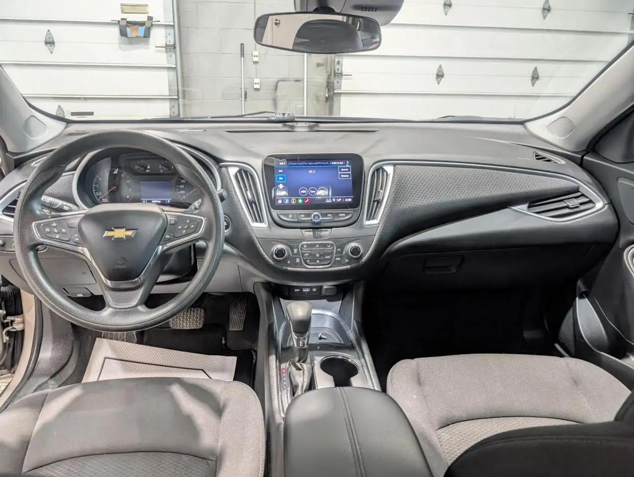 Chevrolet Malibu снимка Chevrolet Malibu