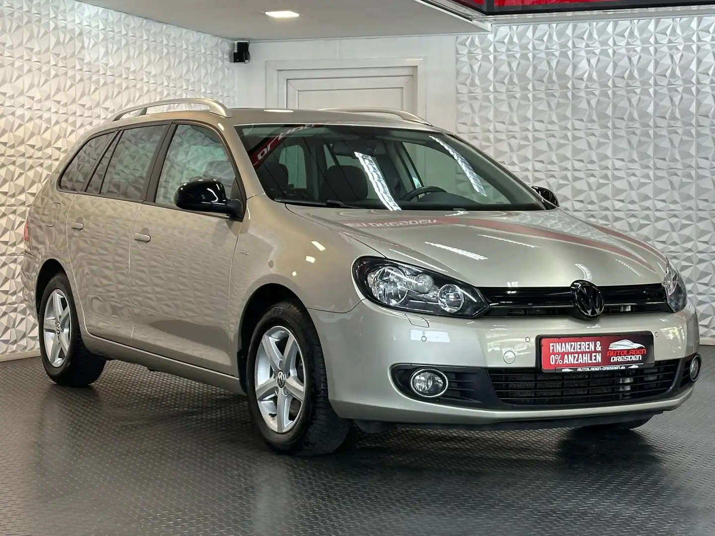 Volkswagen Golf 1.4TSI MATCH VARIANT* AHK#TEMPO#NAVI#SHZ#SH Argento - 2