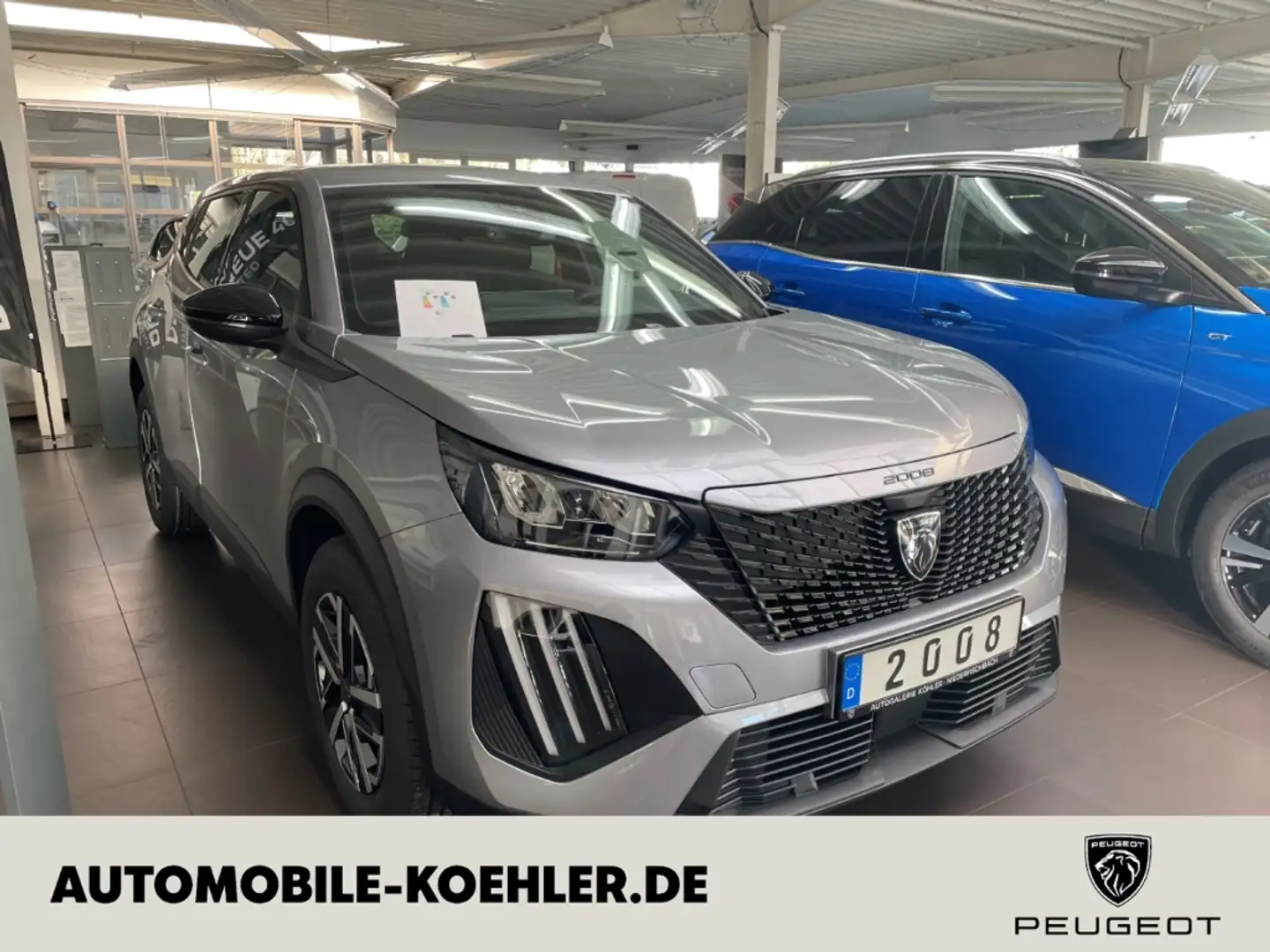 Peugeot 2008 1.2 Active PT 100 Navi LED Apple CarPlay Grigio - 1