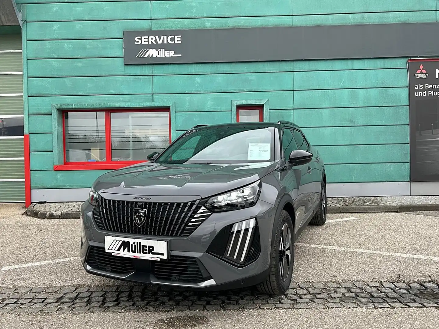Peugeot 2008 Hybrid 145 e-DCS6 GT Grau - 2