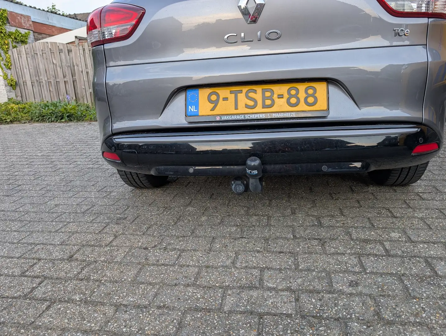 Renault Clio 0.9 TCe Night&Day Grijs - 2