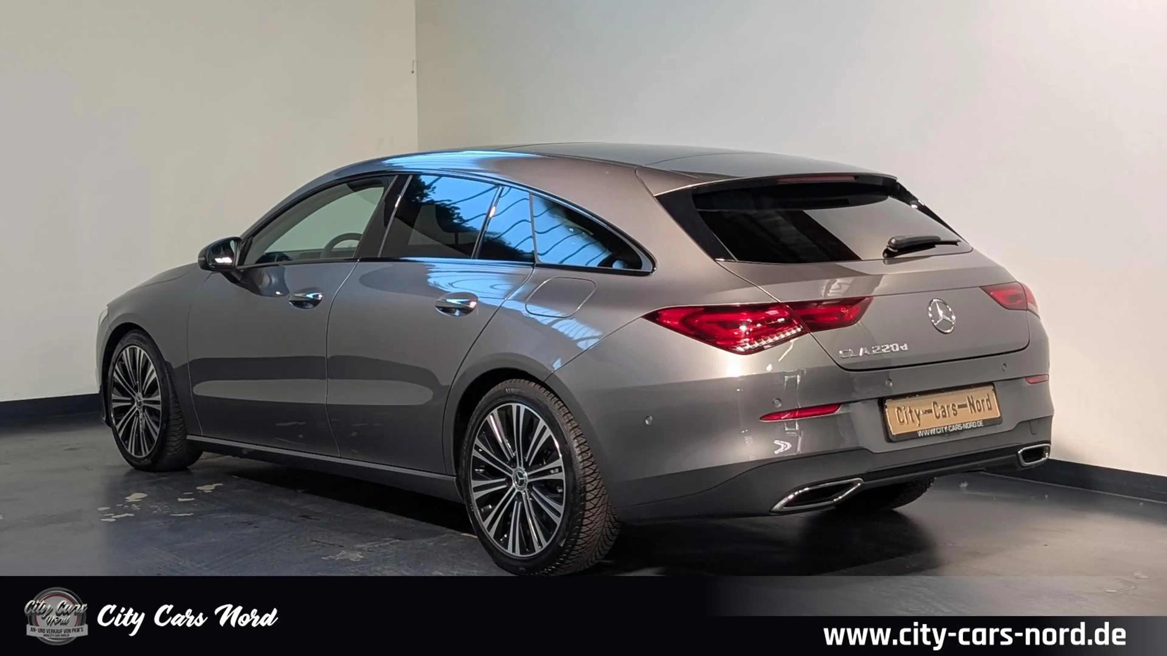 Mercedes-Benz CLA 220 d PROGRESSIVE+PANO+AHK+KAM+LED-AMBIENTE — photo 3