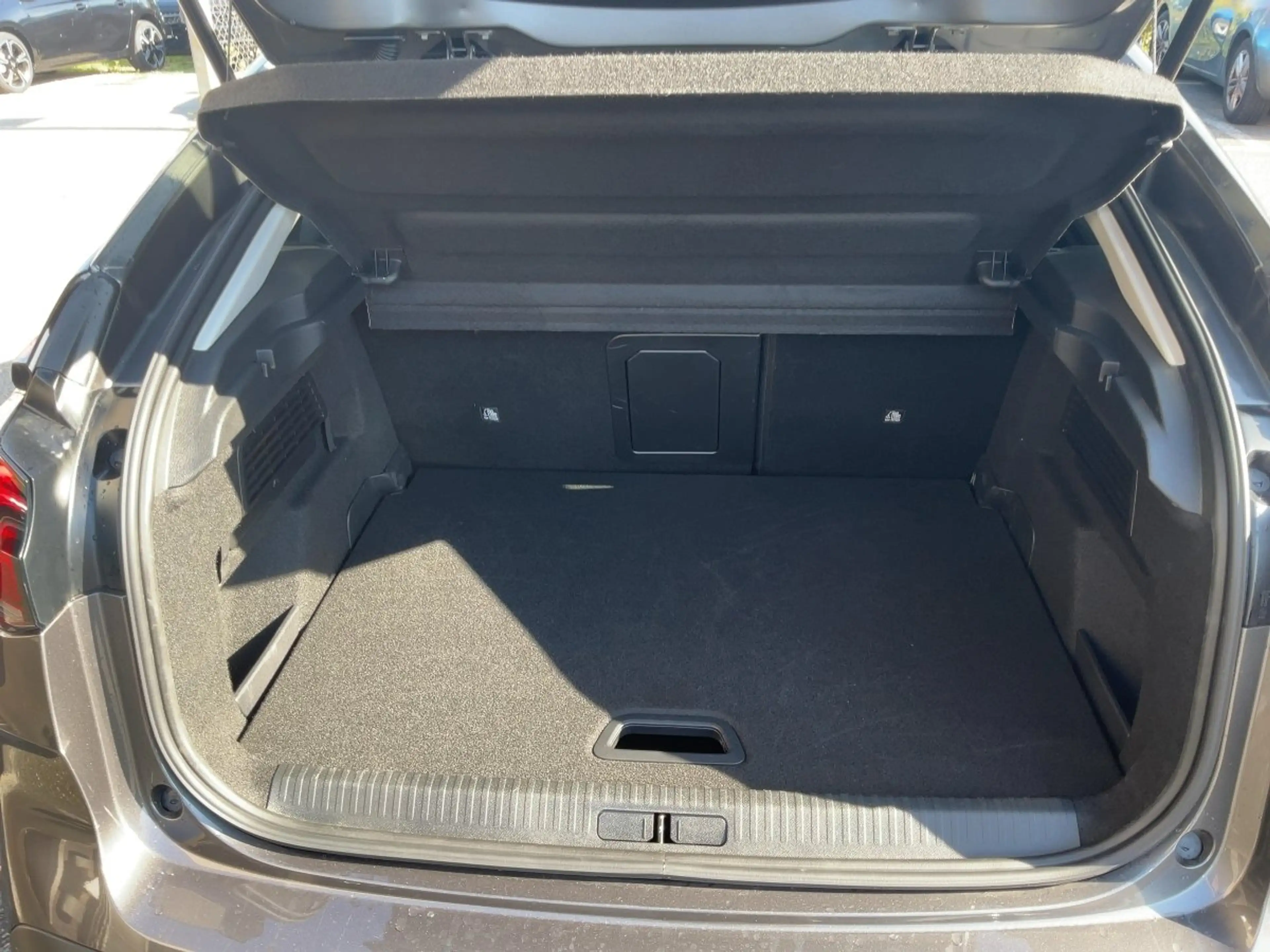Citroen C4 1.2 PureTech 130 Max LED+Navi+SHZ+2xKlima+LM — photo 8