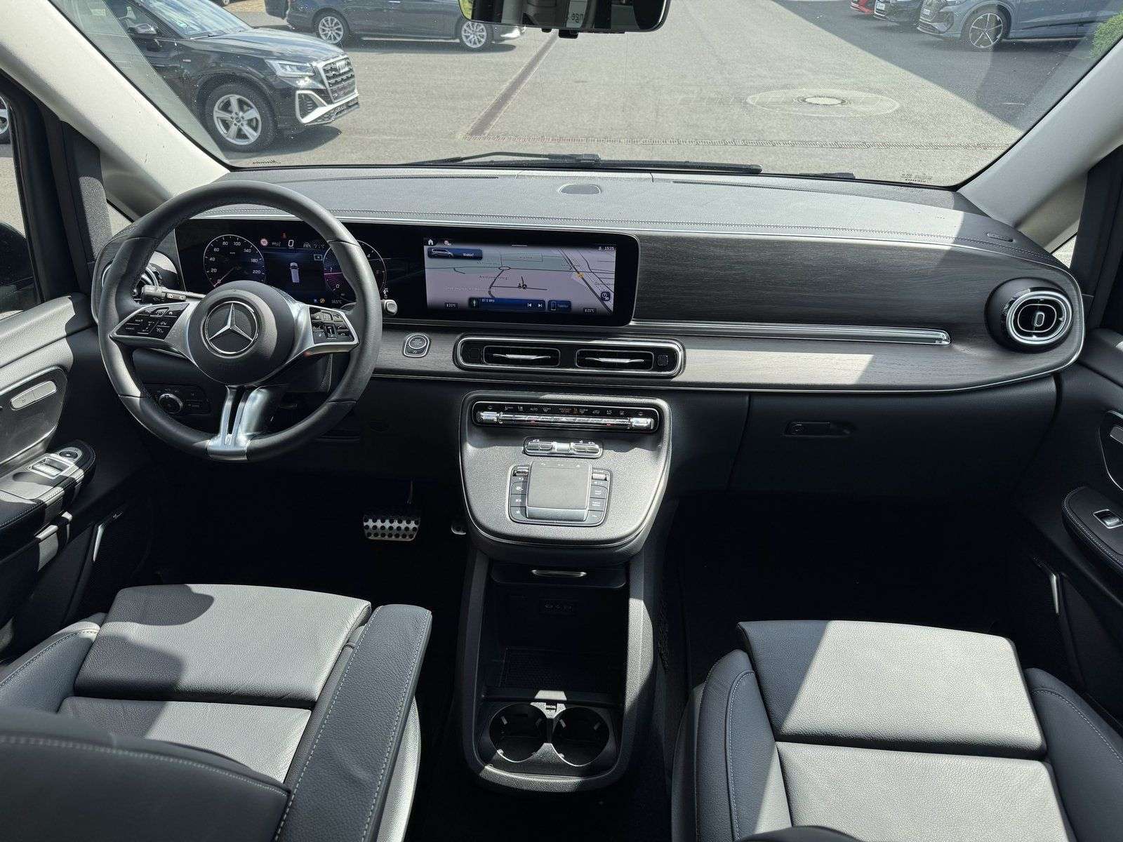 Mercedes-Benz V 250