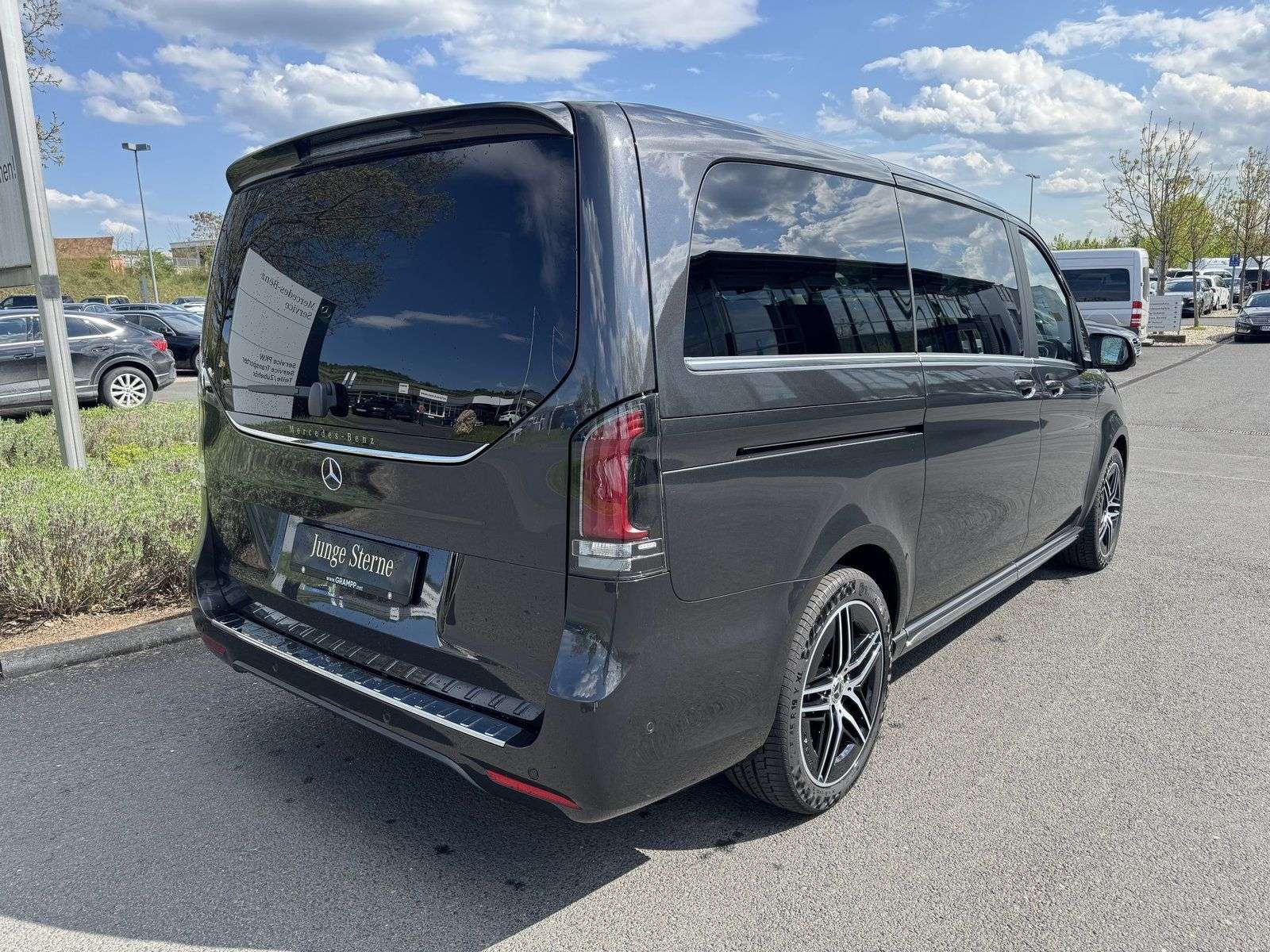 Mercedes-Benz V 250