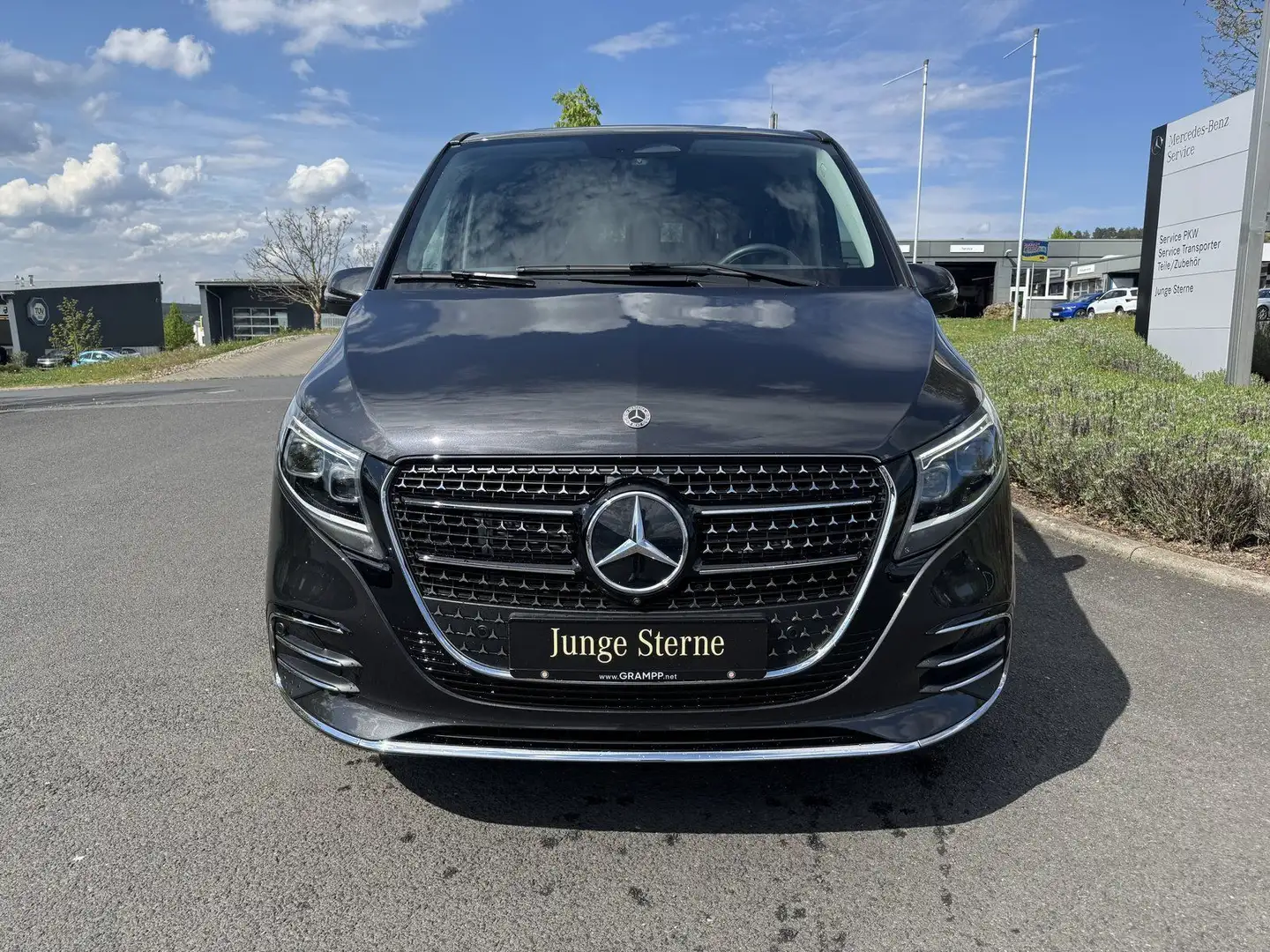 Mercedes-Benz V 250 4MATIC Avantgarde AMG*TISCH*Standh*BURMEST Grau - 2