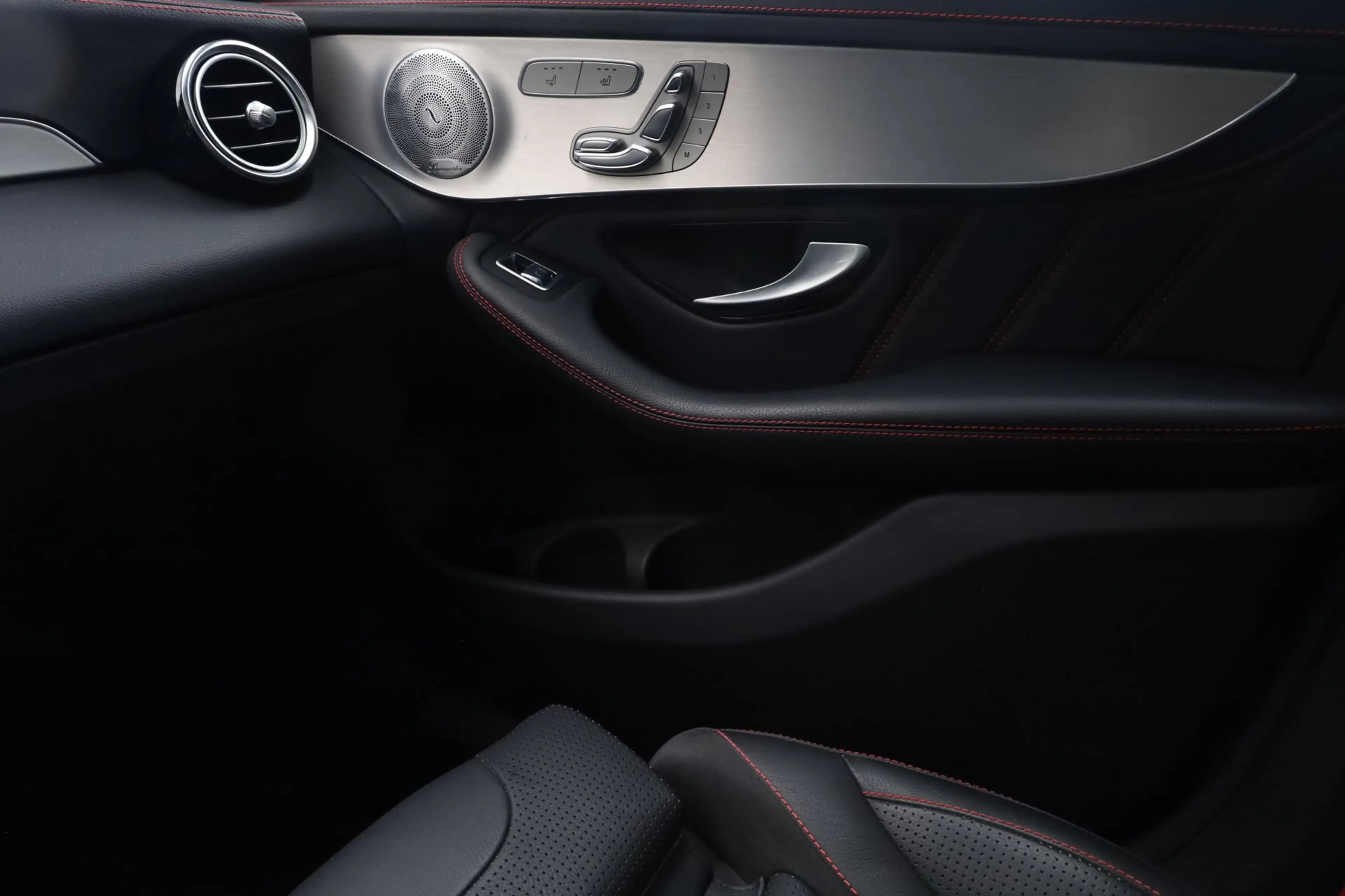 Mercedes-Benz GLC 43 AMG Coupé 4MATIC Aut. | Panorama | Burmester | Sportui — photo 32