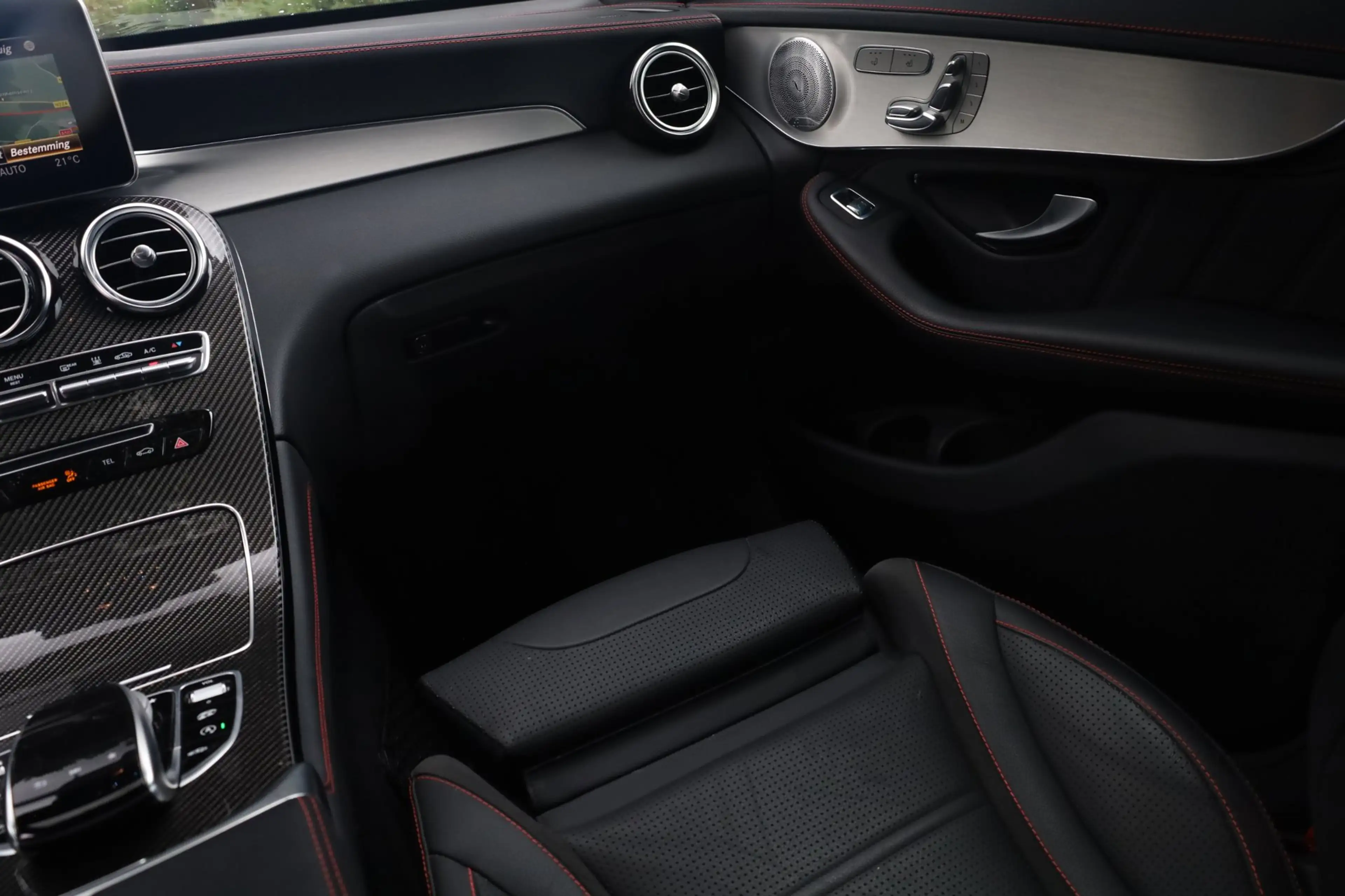Mercedes-Benz GLC 43 AMG Coupé 4MATIC Aut. | Panorama | Burmester | Sportui — photo 38