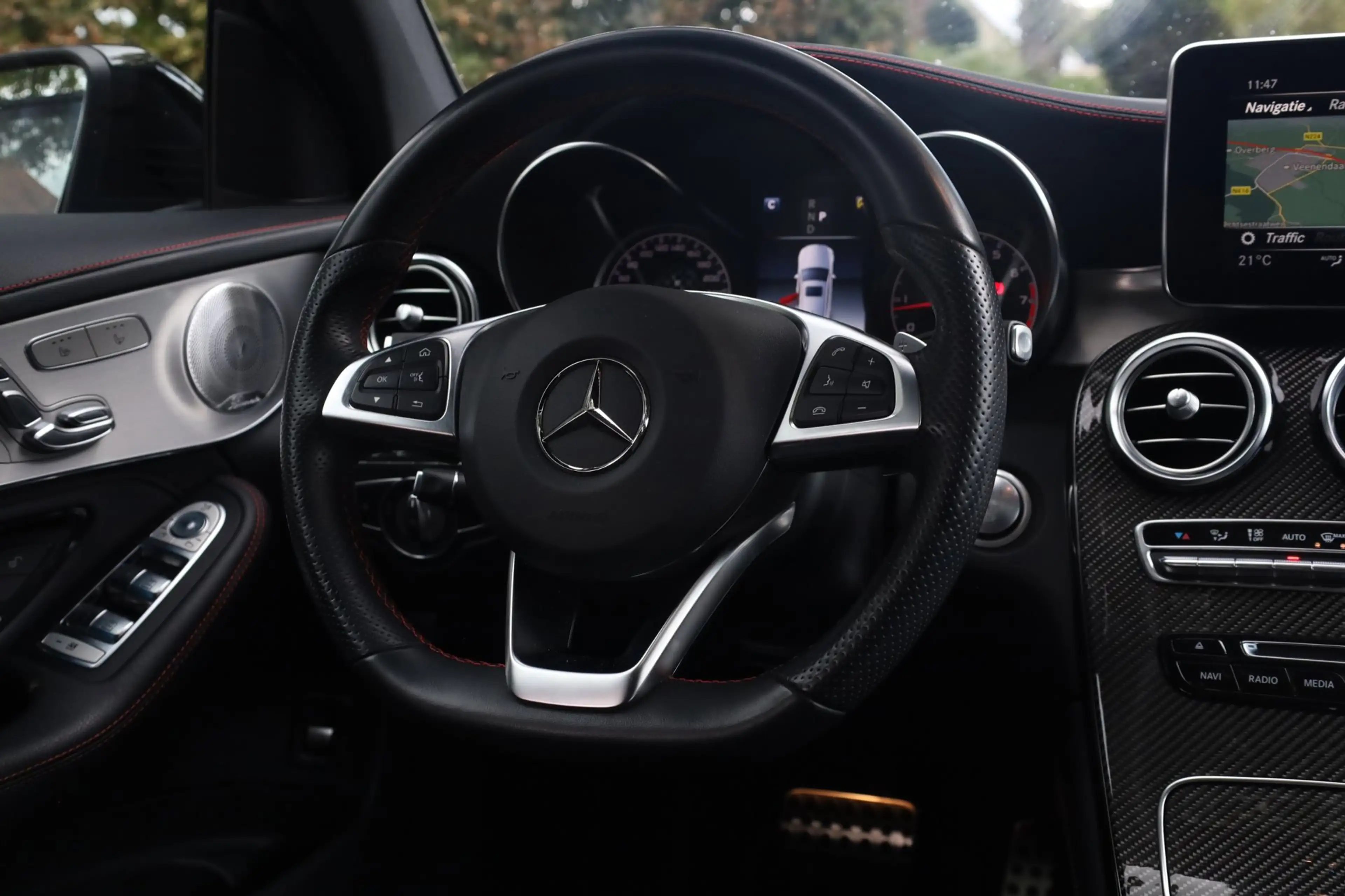 Mercedes-Benz GLC 43 AMG Coupé 4MATIC Aut. | Panorama | Burmester | Sportui — photo 41