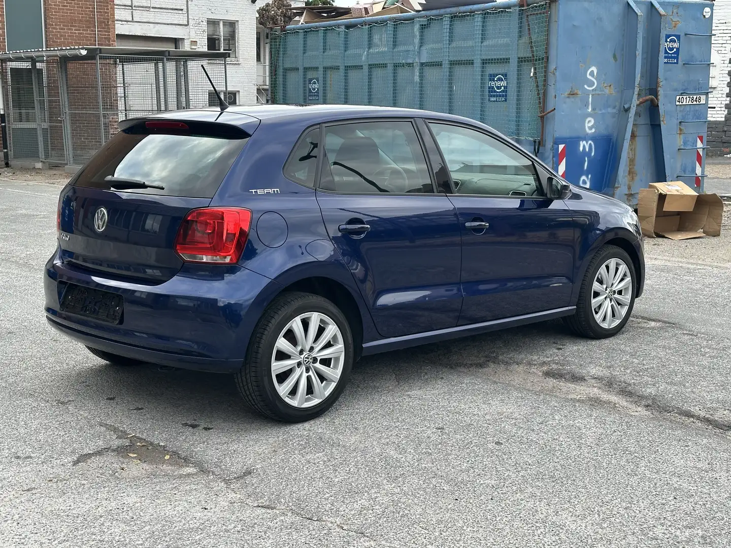 Volkswagen Polo 1.2i Highline - 1