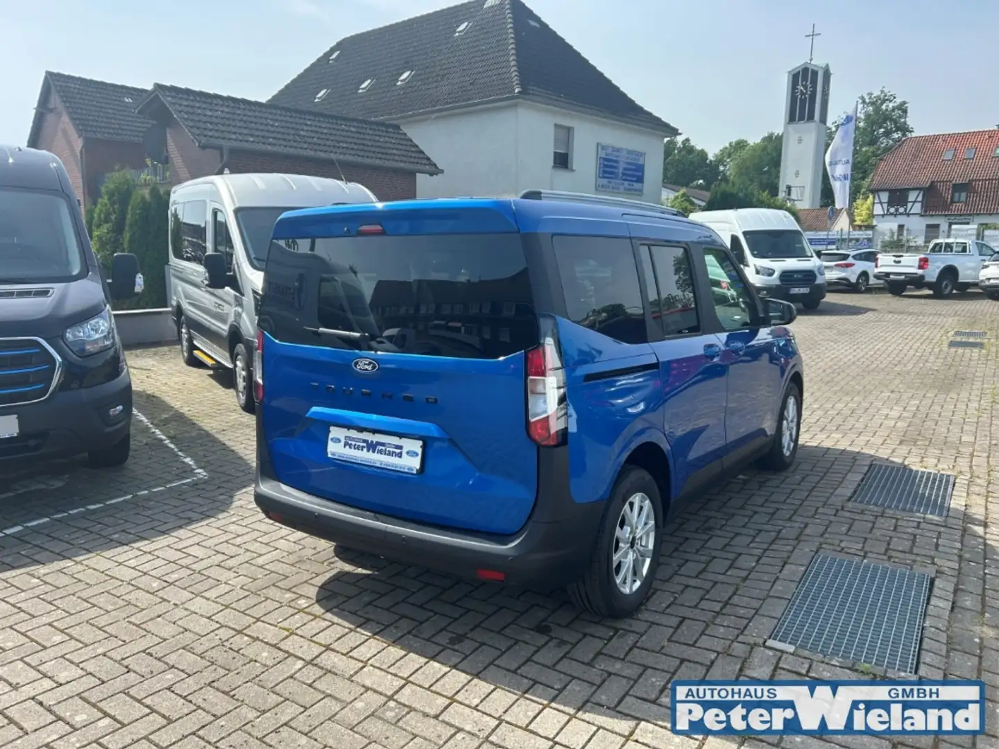 Ford Tourneo Courier Titanium Navi ACC Klimaautom DAB SHZ LenkradHZG Ke Bleu - 2