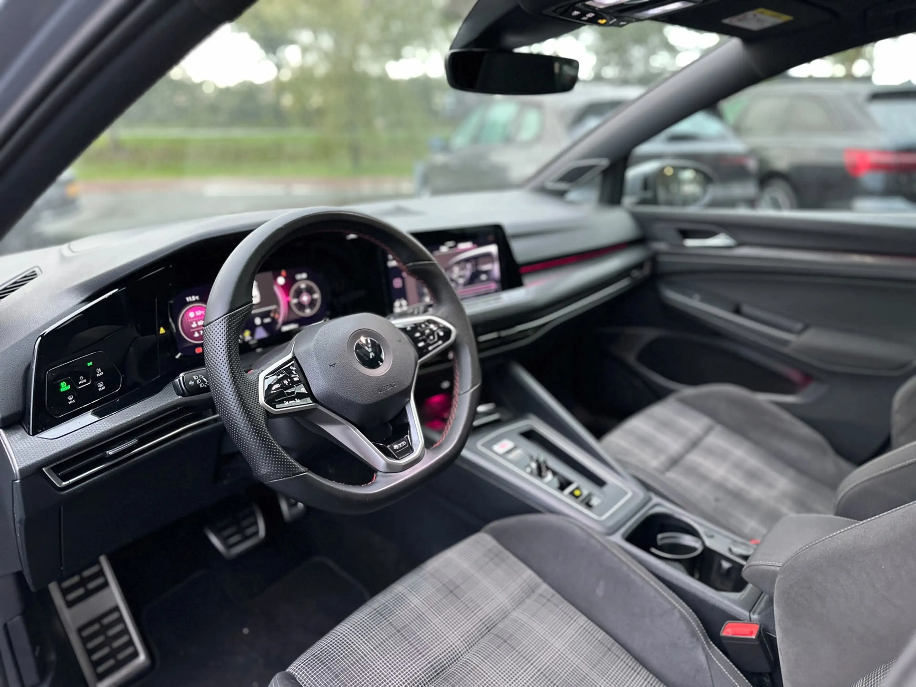 Volkswagen Golf GTD 2.0 TDI | Full options | Pano | DSG | Head Up | H& — photo 22