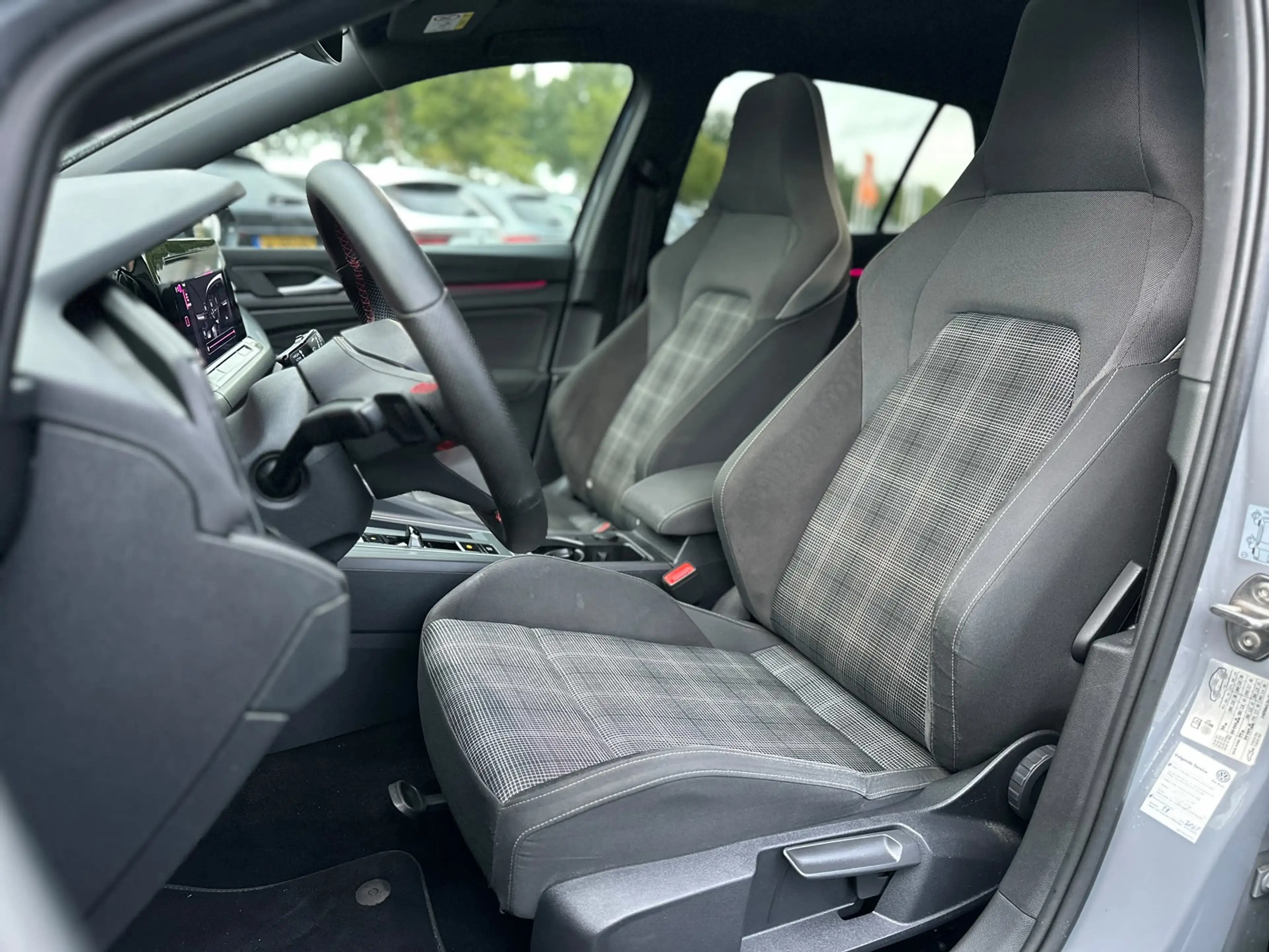 Volkswagen Golf GTD 2.0 TDI | Full options | Pano | DSG | Head Up | H& — photo 24