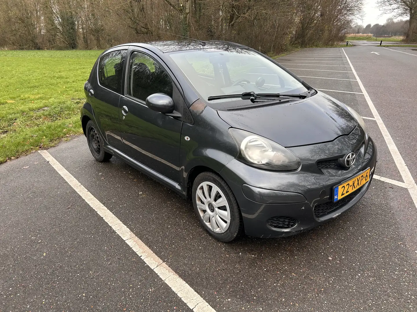Toyota Aygo 1.0-12V Comfort (met schermpje) Gri - 2
