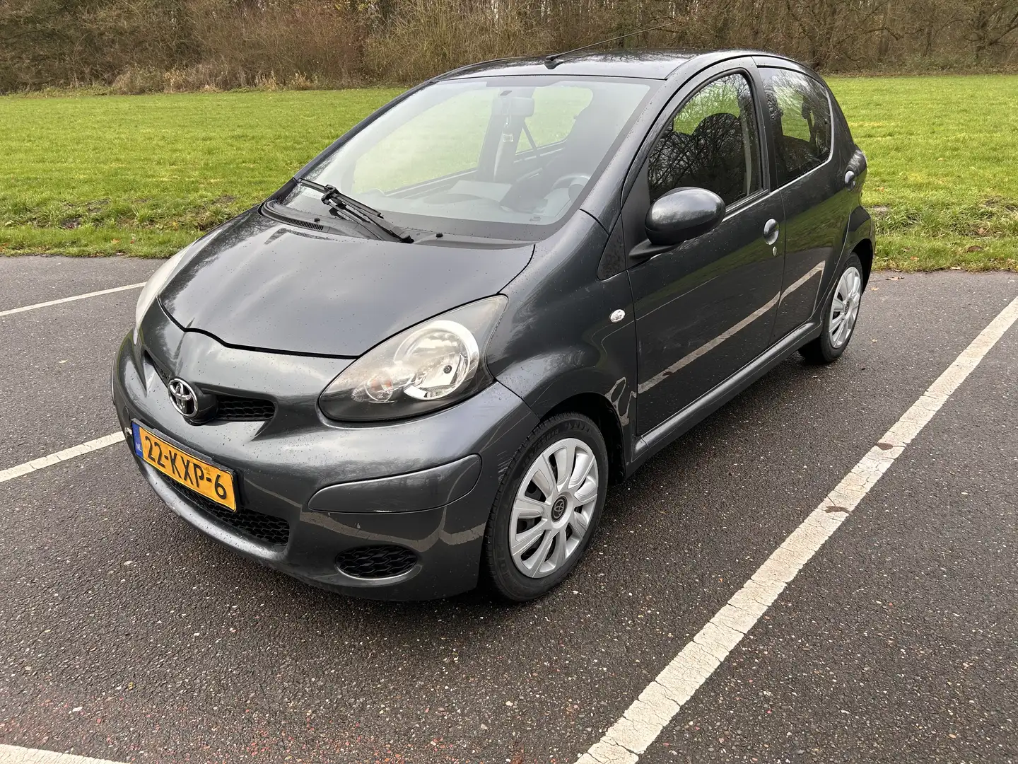 Toyota Aygo 1.0-12V Comfort (met schermpje) Gri - 1