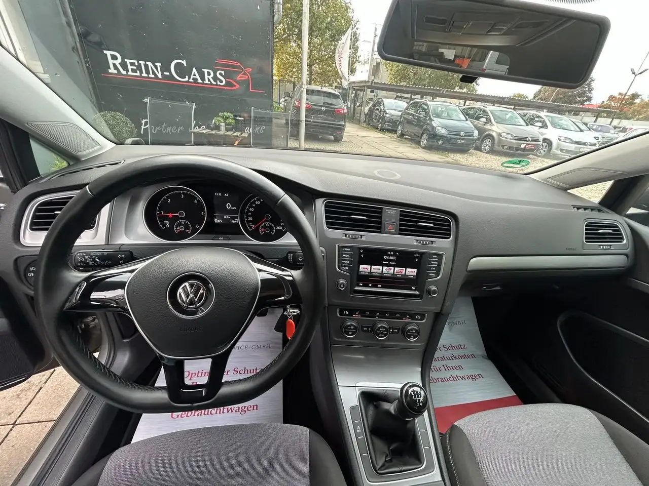 Volkswagen Golf Standard Model — photo 15 sur 36
