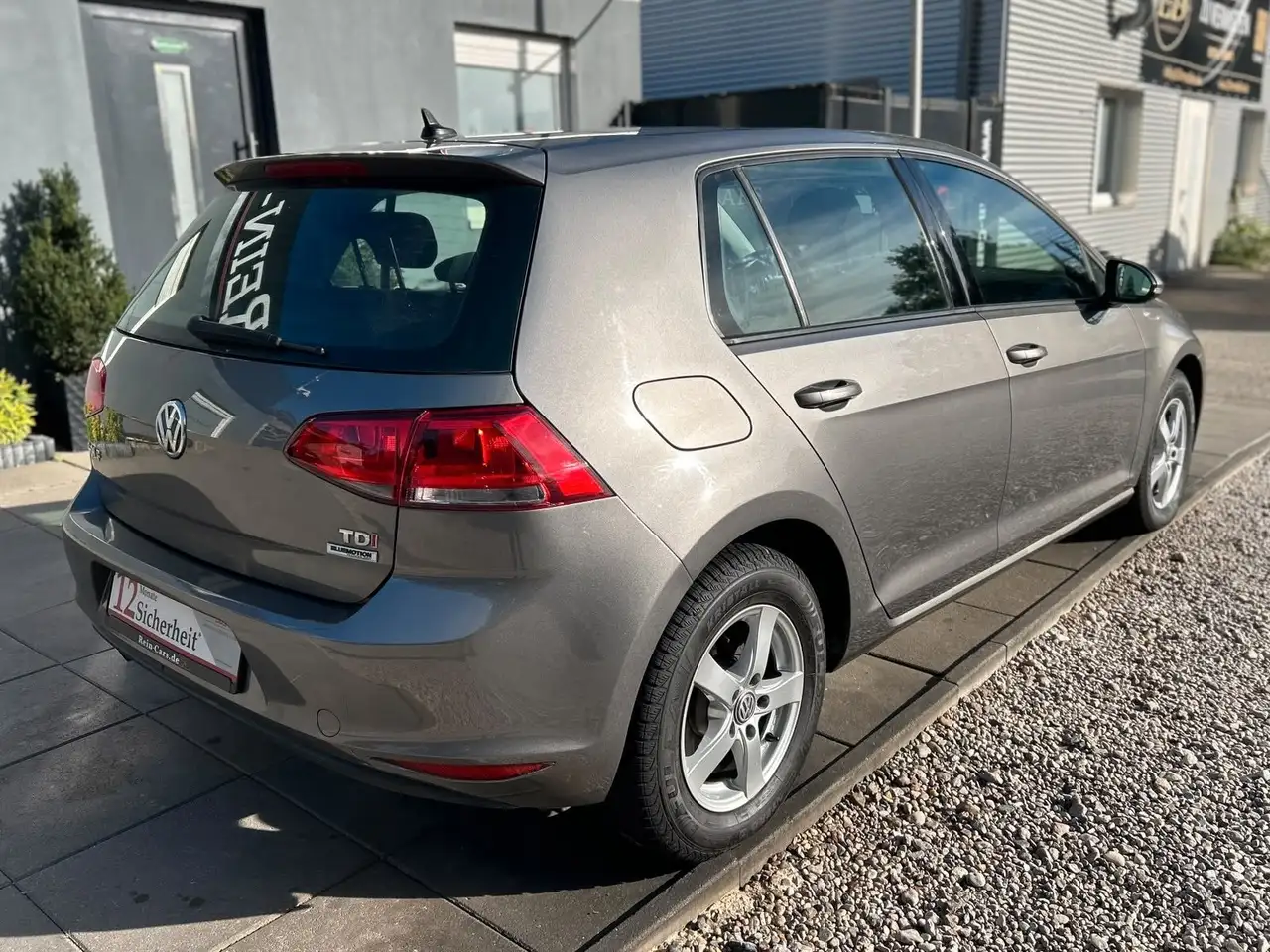 Volkswagen Golf Standard Model — photo 6 sur 36