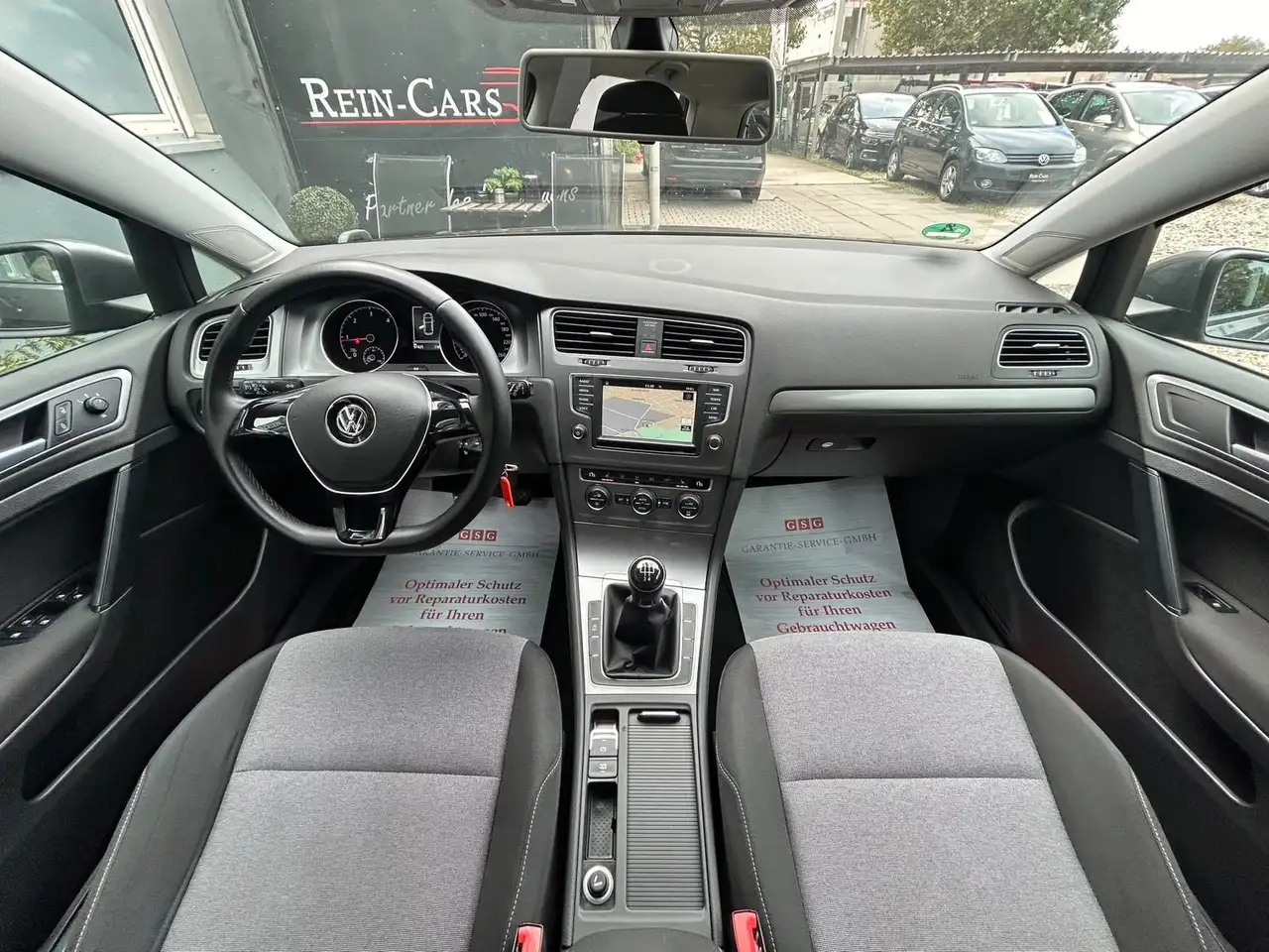 Volkswagen Golf Standard Model — photo 14 sur 36