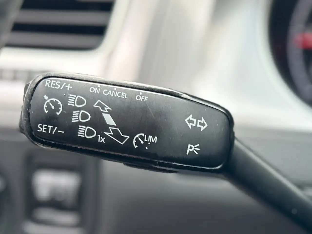 Volkswagen Golf Standard Model — photo 25 sur 36