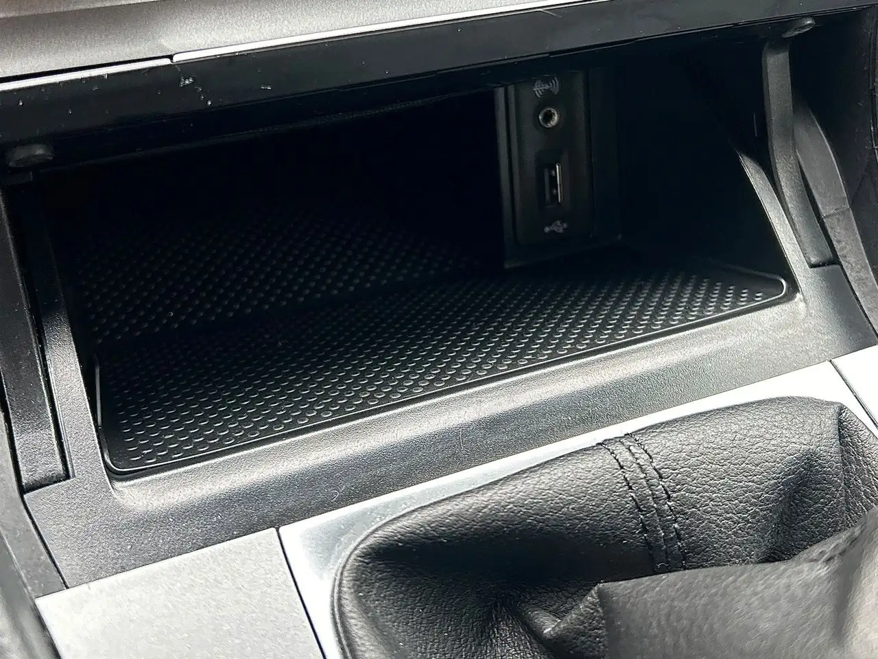 Volkswagen Golf Standard Model — photo 23 sur 36