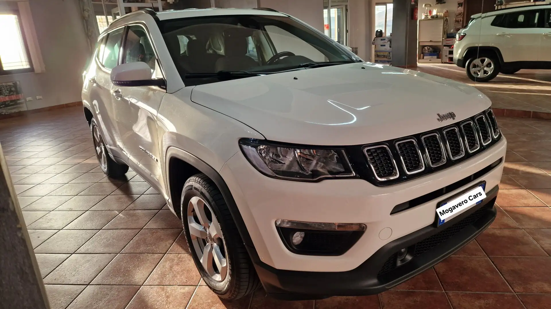 Jeep Compass Compass 1.6 Multijet II 2WD Longitude Blanc - 1