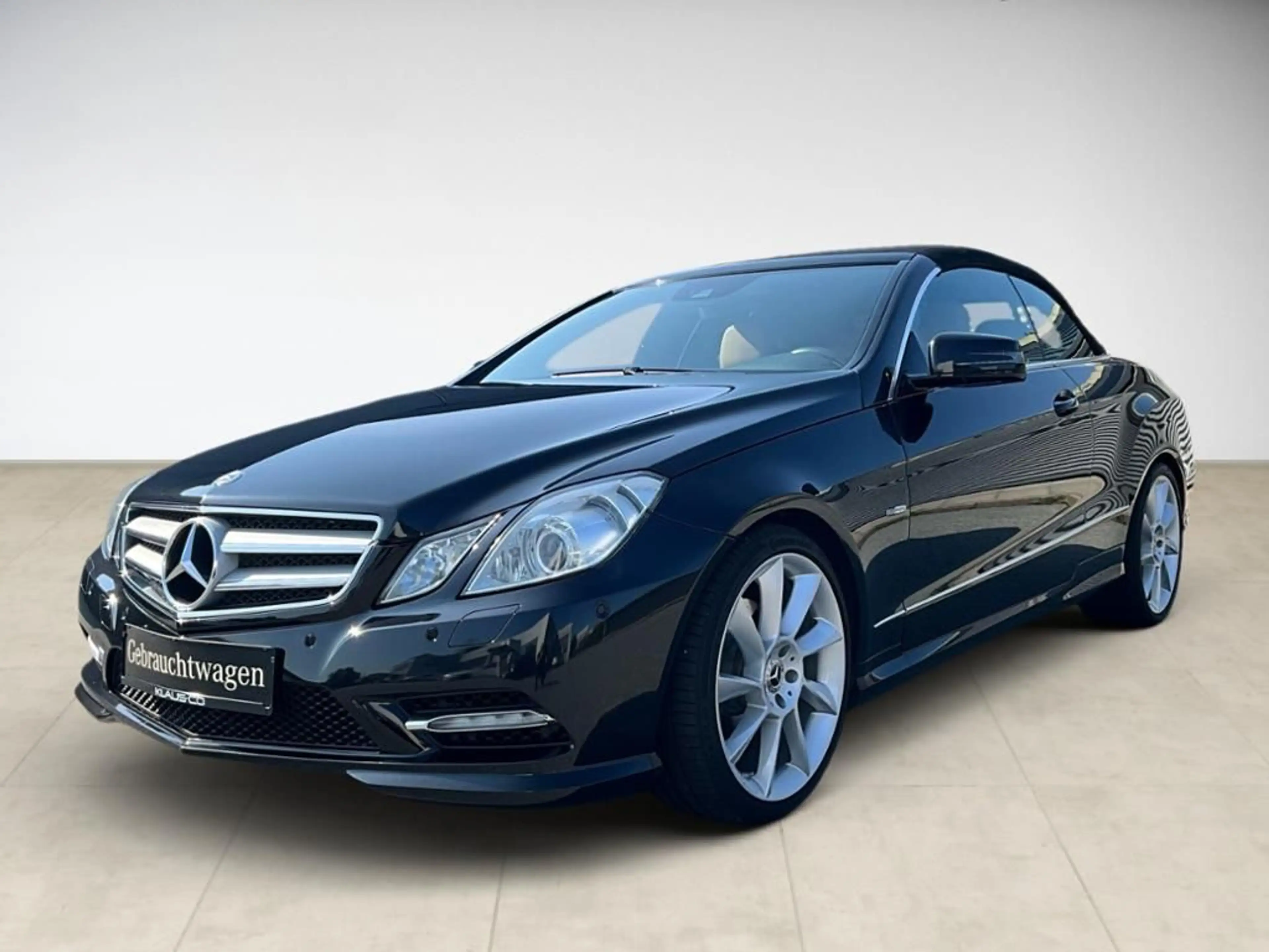 Mercedes-Benz E 250 BlueEFFICIENCY Cabriolet AHK AUT KlimaA LM