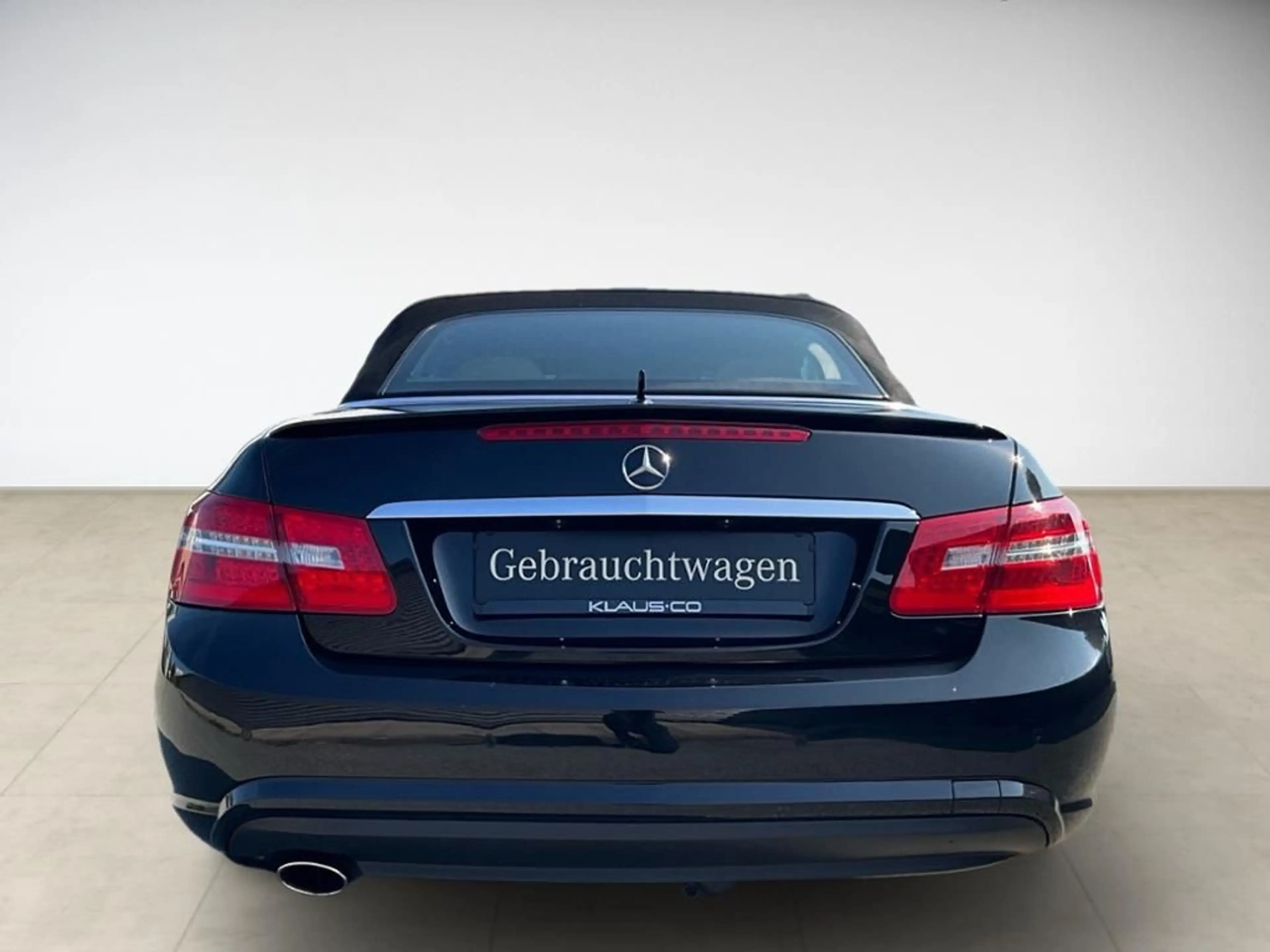Mercedes-Benz E 250 BlueEFFICIENCY Cabriolet AHK AUT KlimaA LM — photo 5