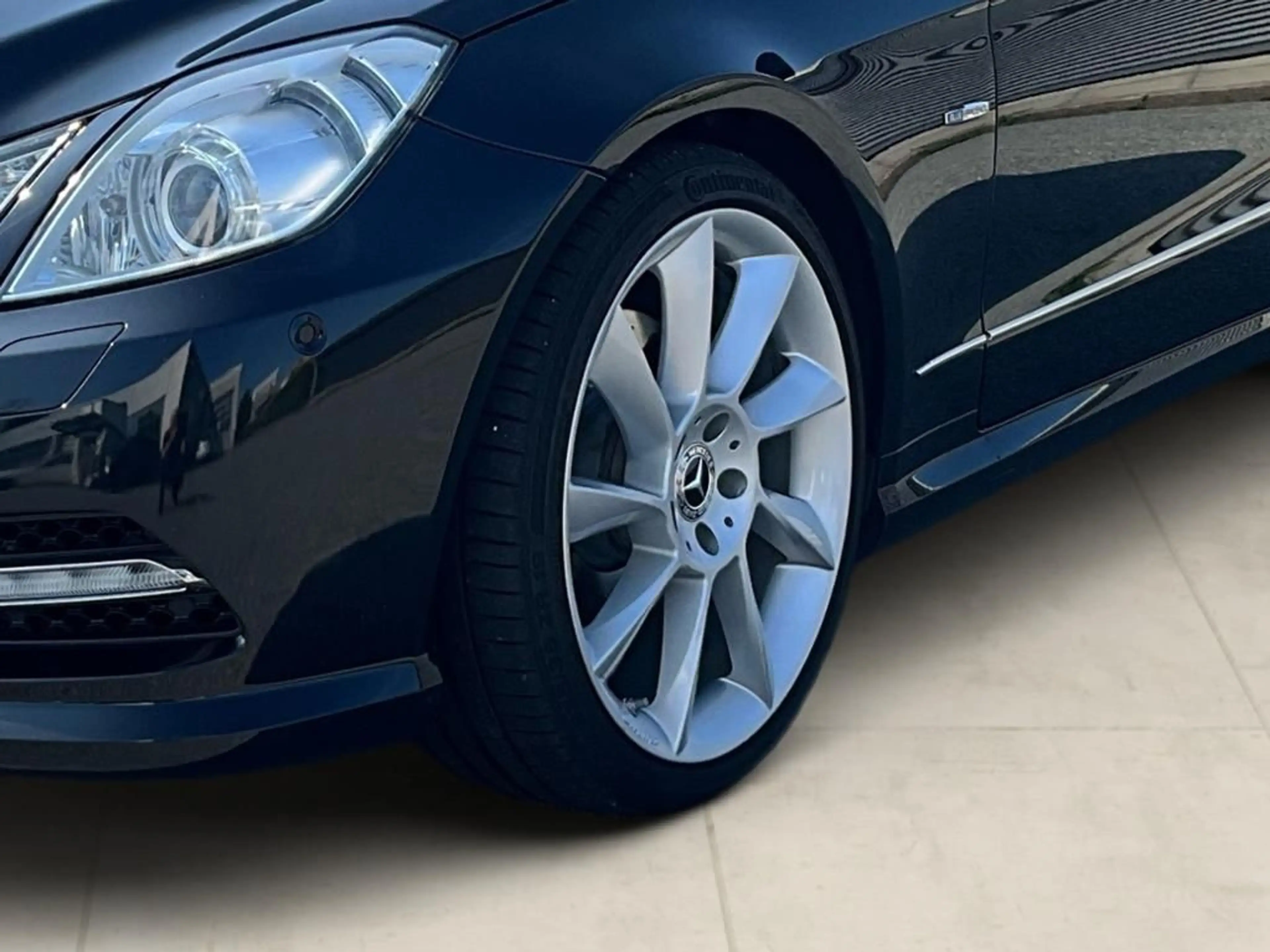 Mercedes-Benz E 250 BlueEFFICIENCY Cabriolet AHK AUT KlimaA LM — photo 3