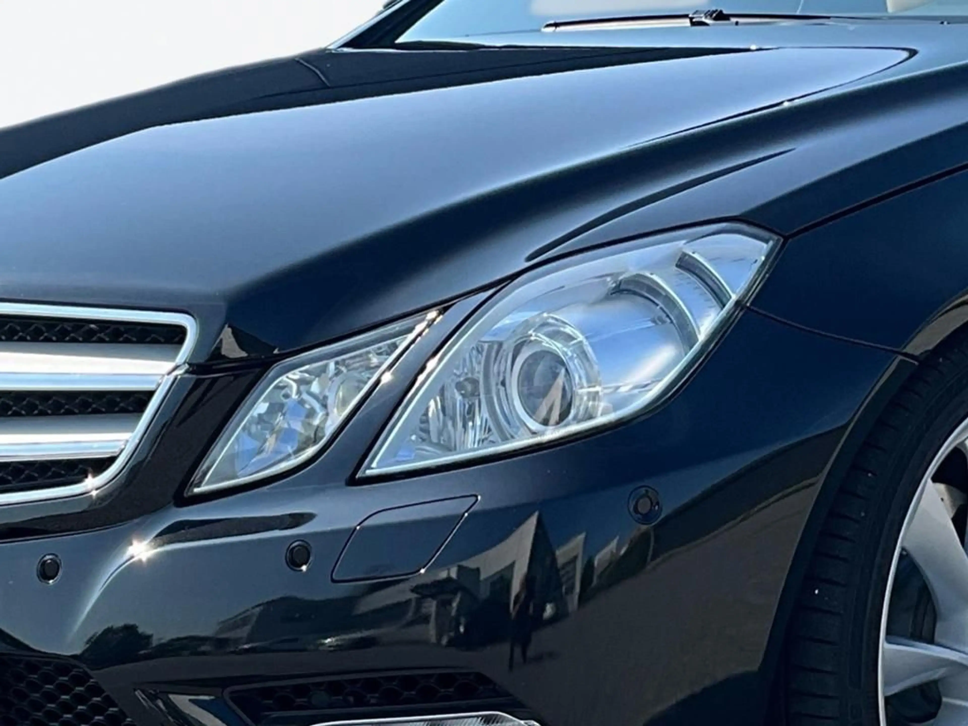 Mercedes-Benz E 250 BlueEFFICIENCY Cabriolet AHK AUT KlimaA LM — photo 4