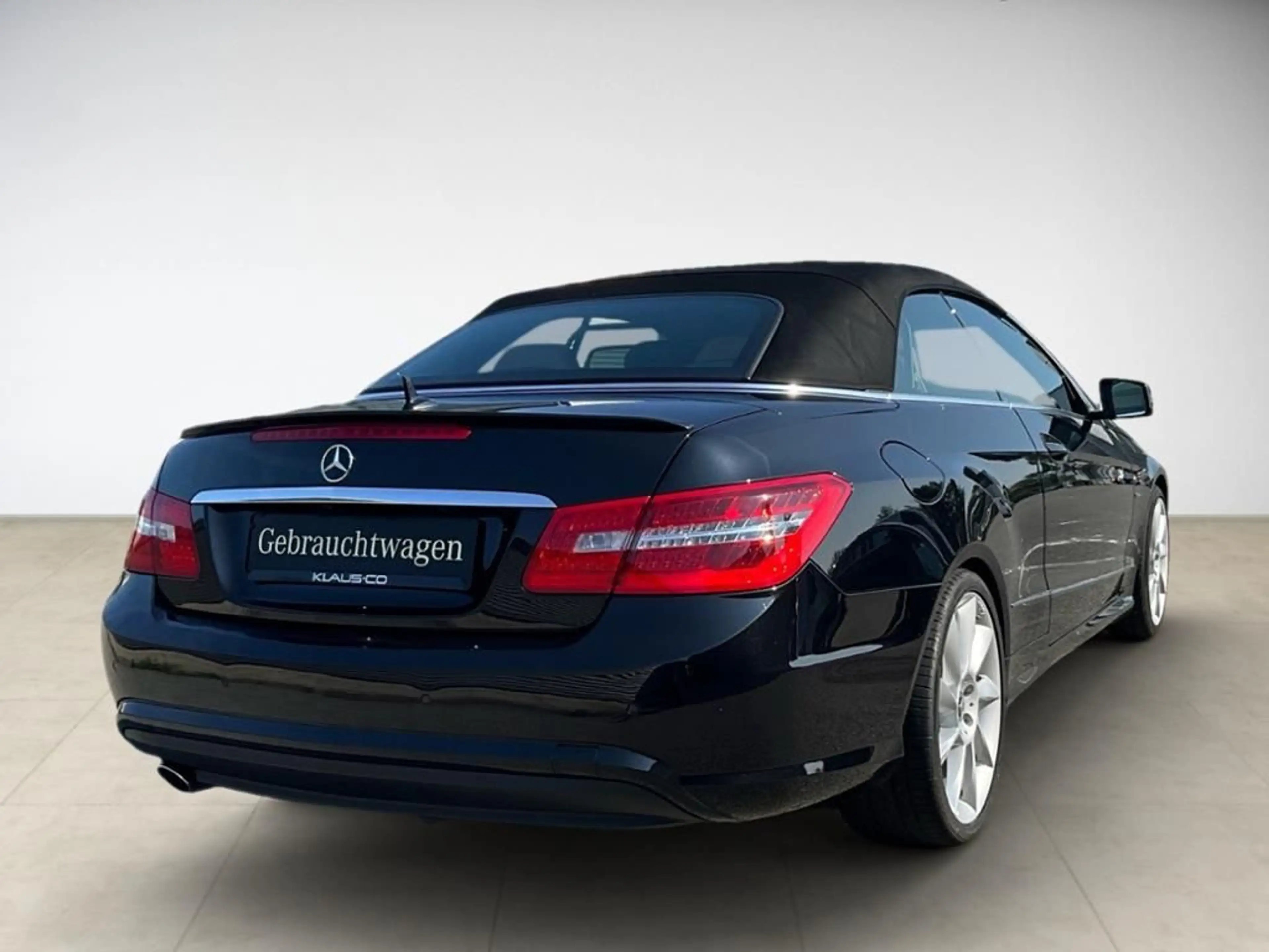 Mercedes-Benz E 250 BlueEFFICIENCY Cabriolet AHK AUT KlimaA LM — photo 6