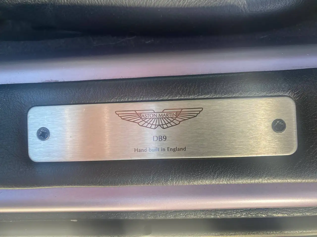 Aston Martin DB9 снимка Aston Martin DB9