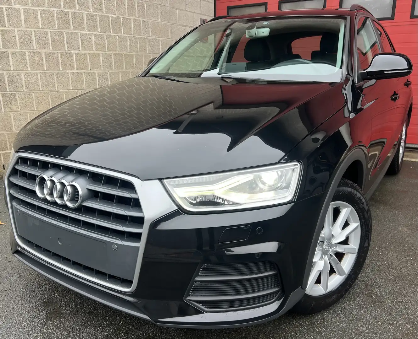 Audi Q3 2.0 TDi + CAR-PASS + NAVI + CUIR Noir - 1