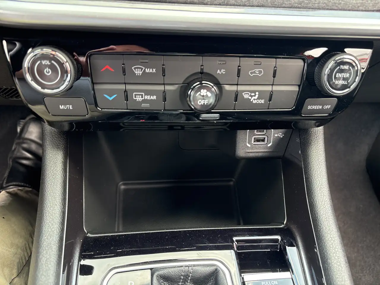 Jeep Compass снимка Jeep Compass