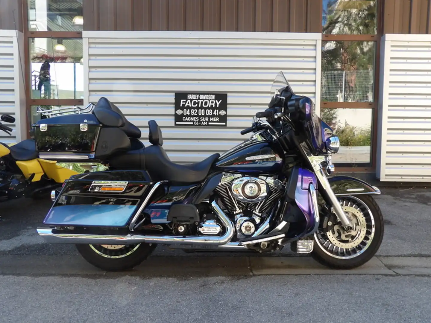 Harley-Davidson Ultra Limited Blue - 1