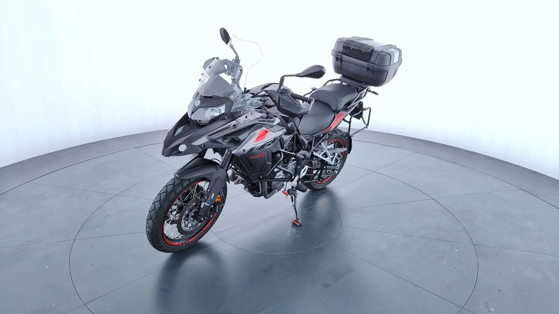 Benelli TRK 502 X - 1