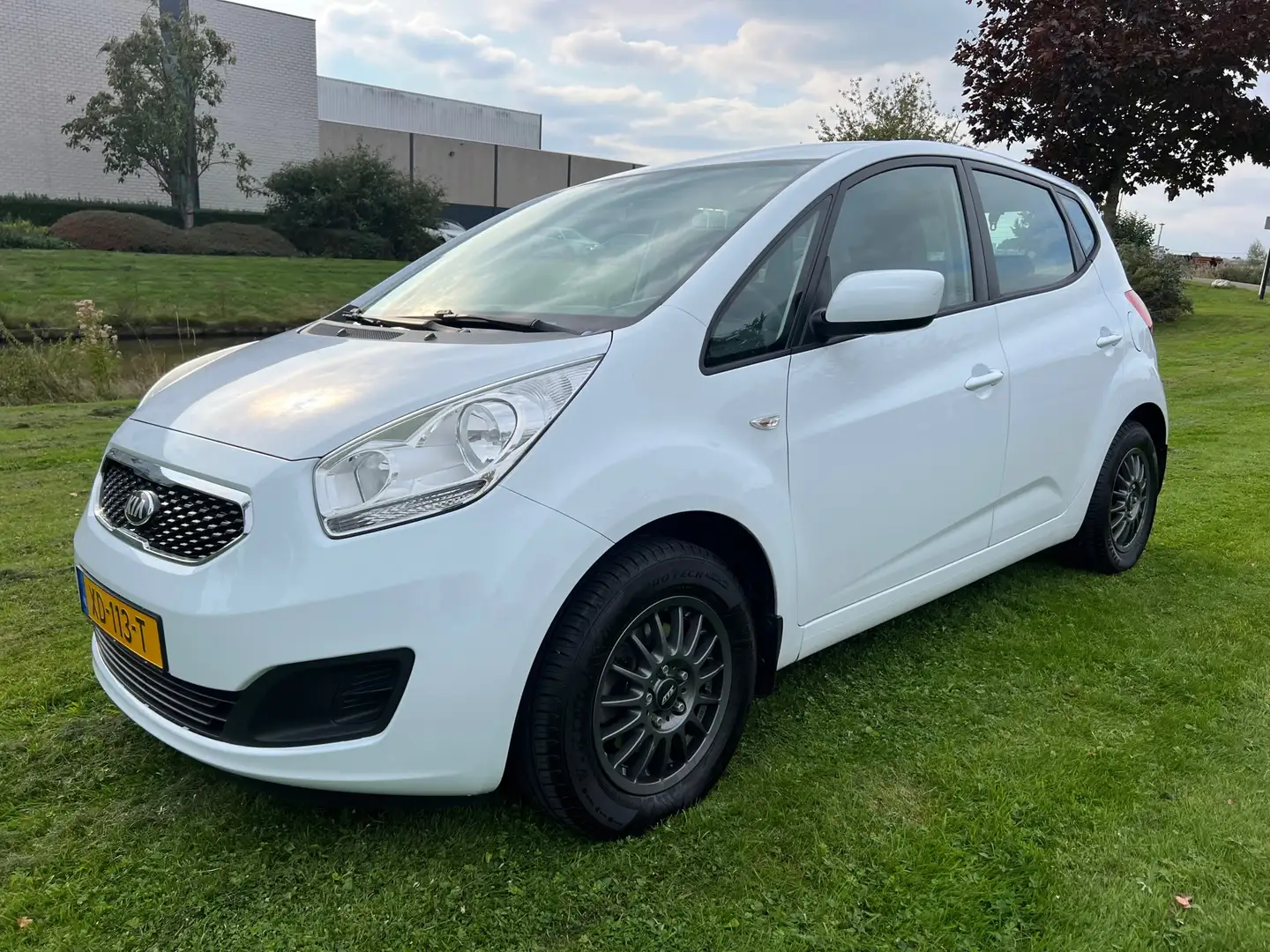 Kia Venga 2013 * 1.6 CVVT Comfort Pack * NIEUWSTAAT! * AUTOM Wit - 1