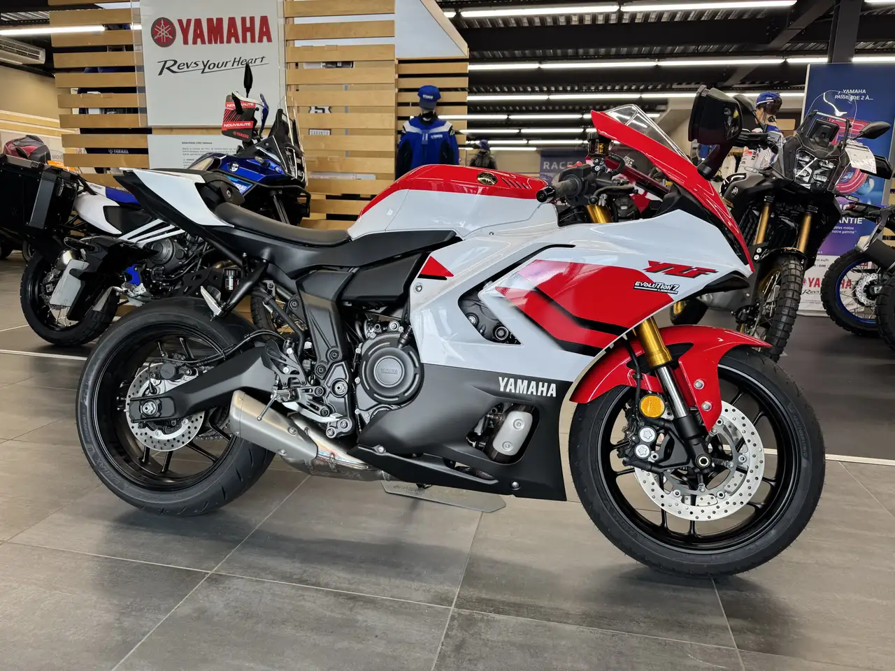 Yamaha YZF-R7