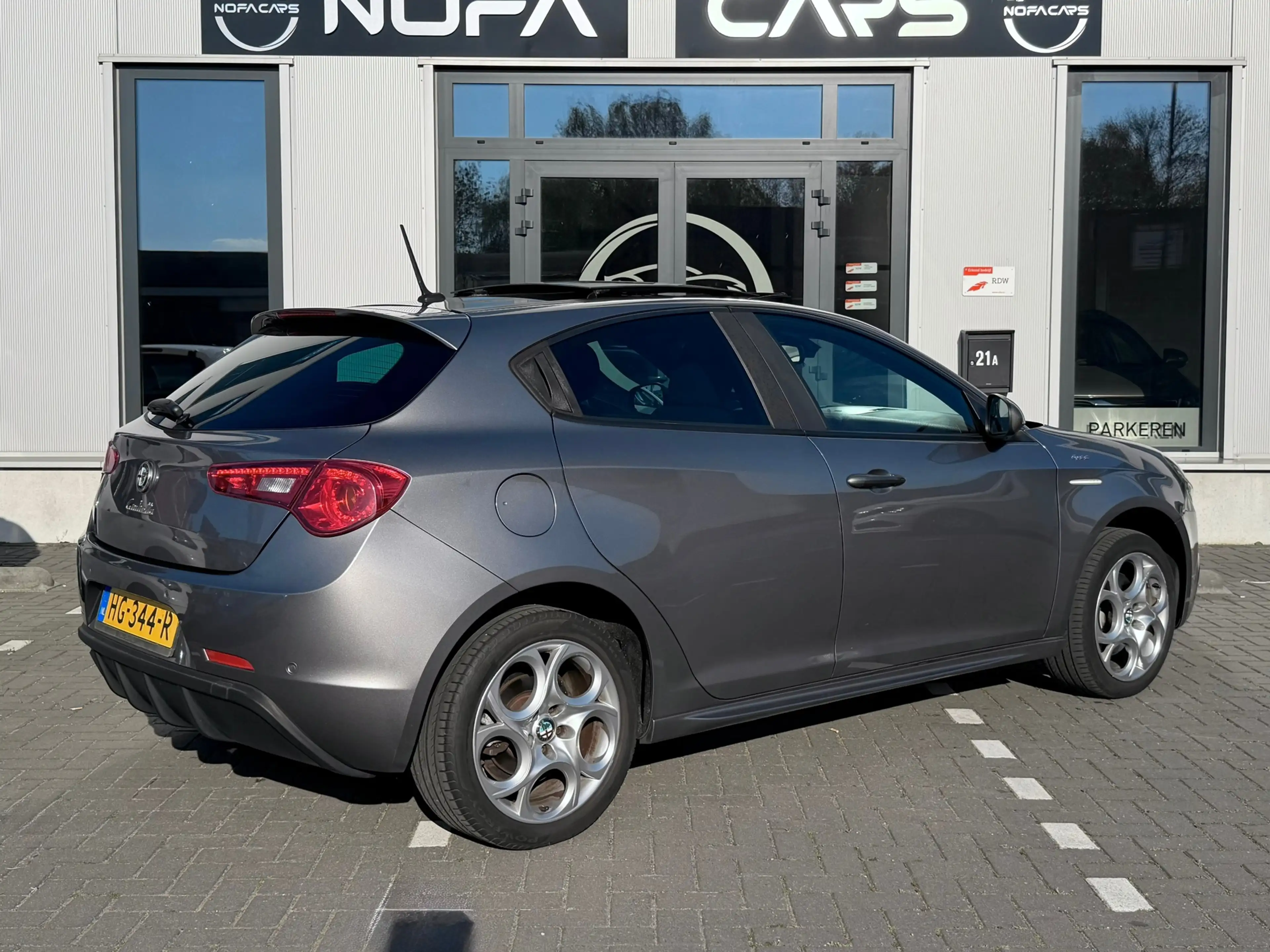 Alfa Romeo Giulietta 1.4 T Sprint|Pano|Navi|Nap — photo 2