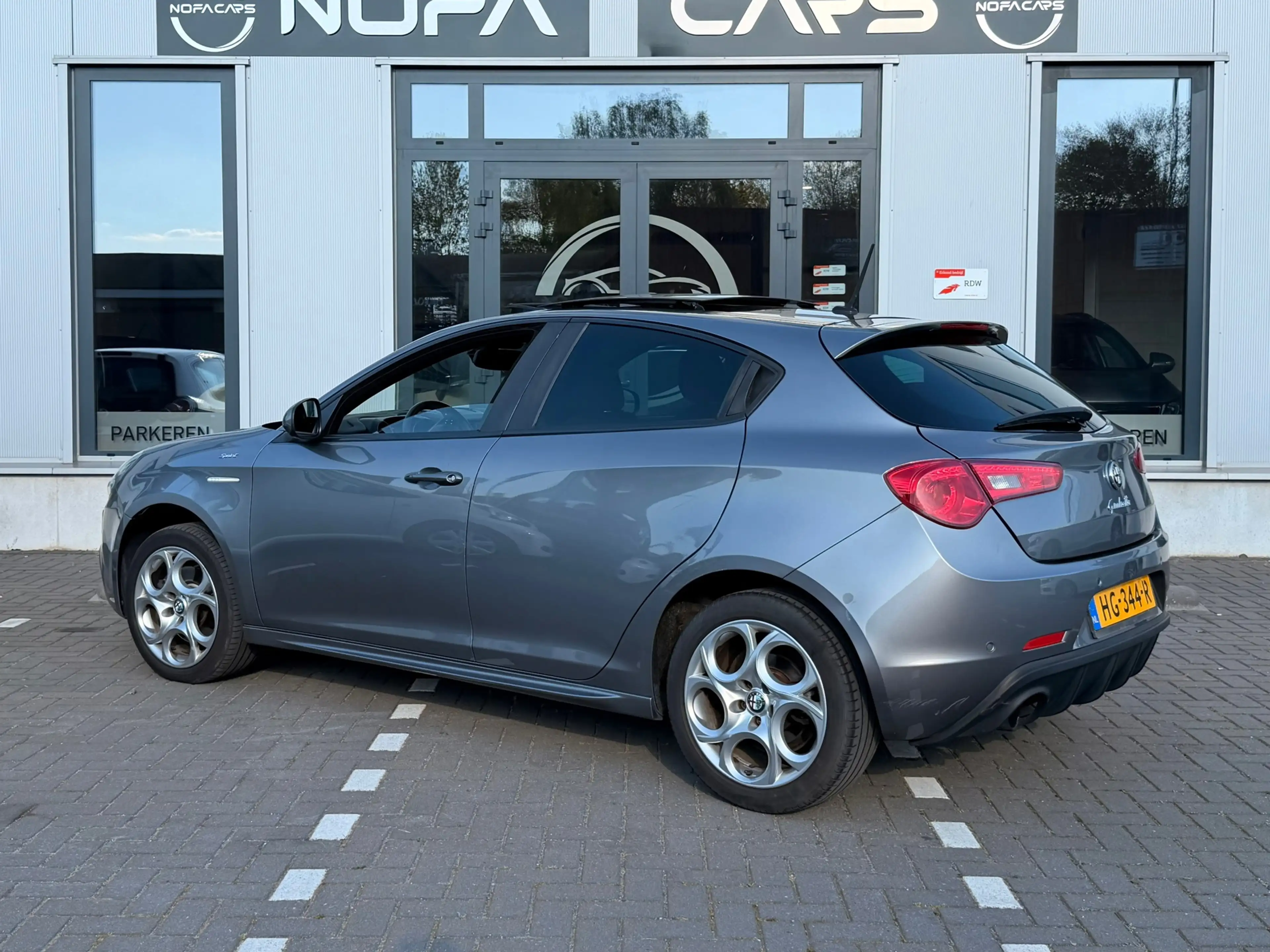 Alfa Romeo Giulietta 1.4 T Sprint|Pano|Navi|Nap — photo 6