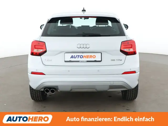 Audi Q2 view 5