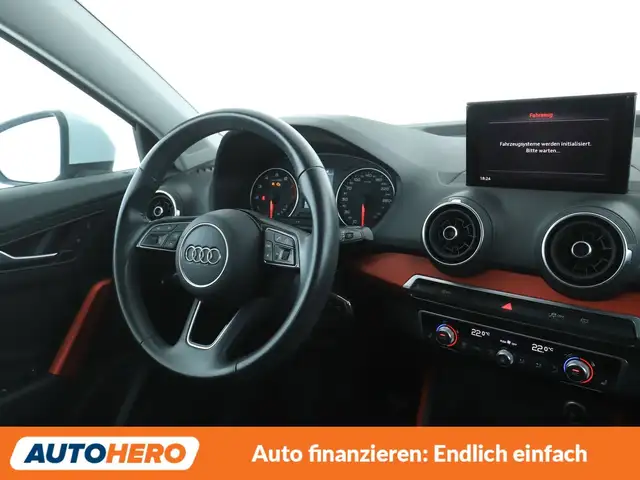 Audi Q2 view 13