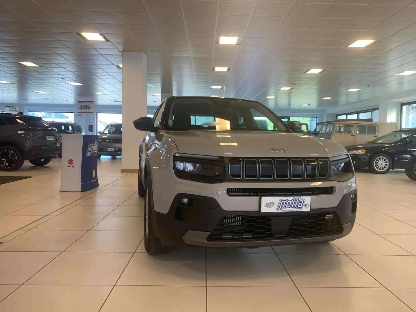 Jeep Avenger Avenger 1.2 Turbo 100 CV Longitude Bi Color Beige - 2