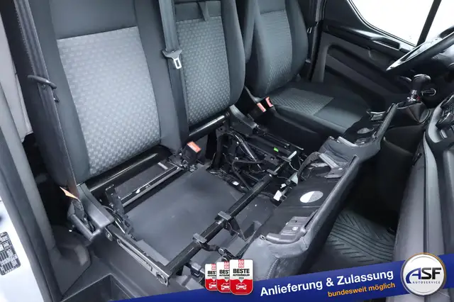 Ford Transit Custom view 17