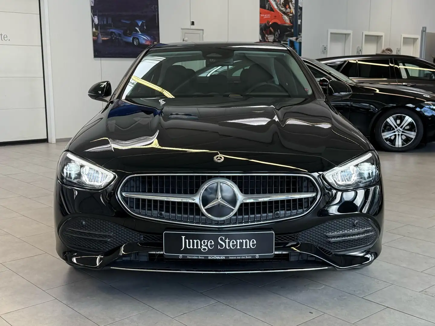 Mercedes-Benz C 180 AVANTGARDE ADVANCED+TOTWINKEL+LENKRADHEIZ. crna - 2