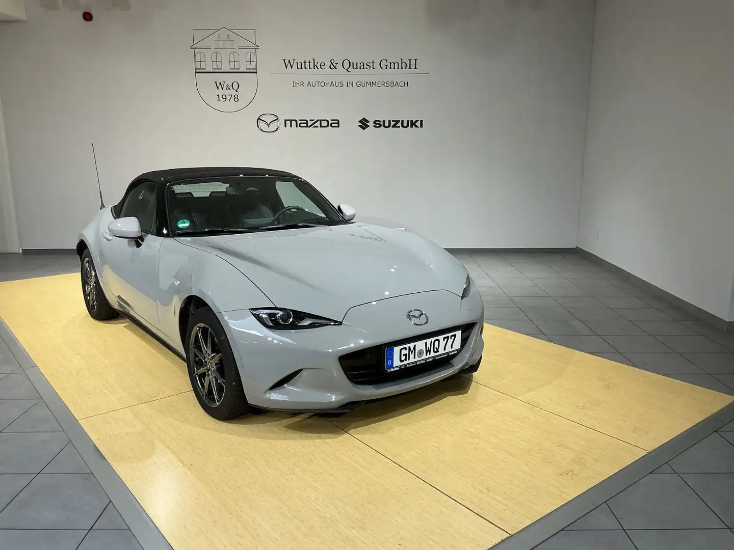 Mazda MX-5 Exclusive-Line Bose Grau - 1