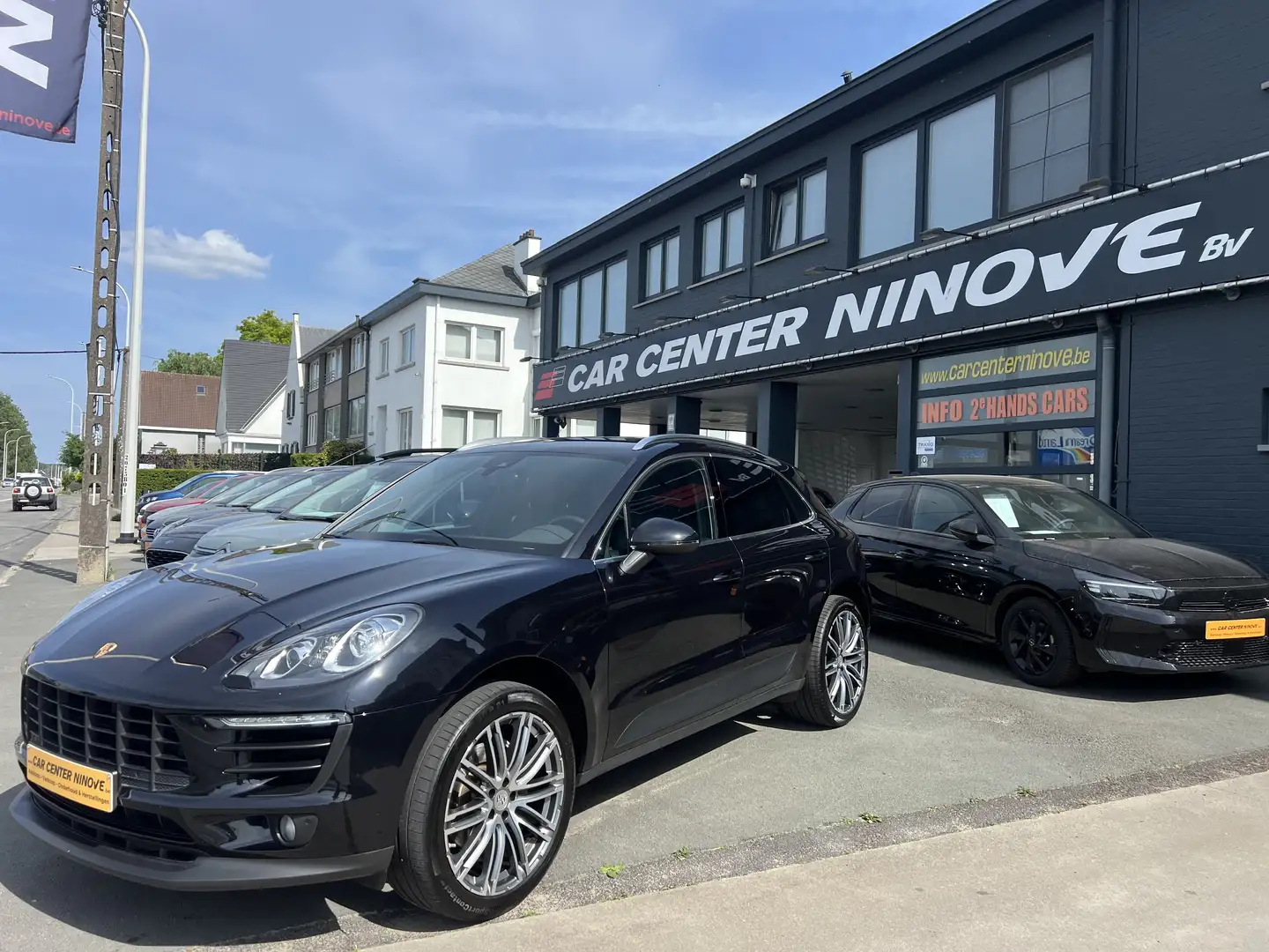 Porsche Macan 2.0 Turbo PDK Noir - 1