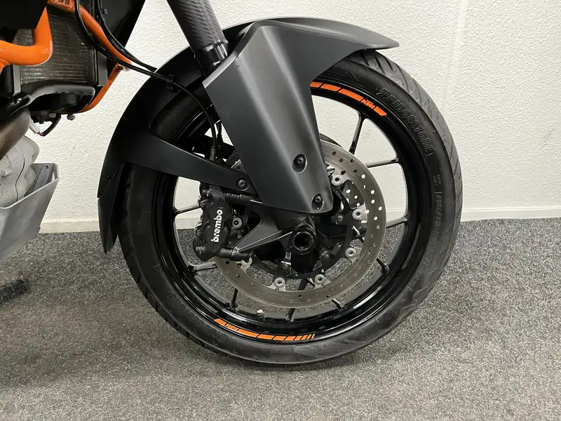 KTM 1050 Adventure - foto 6