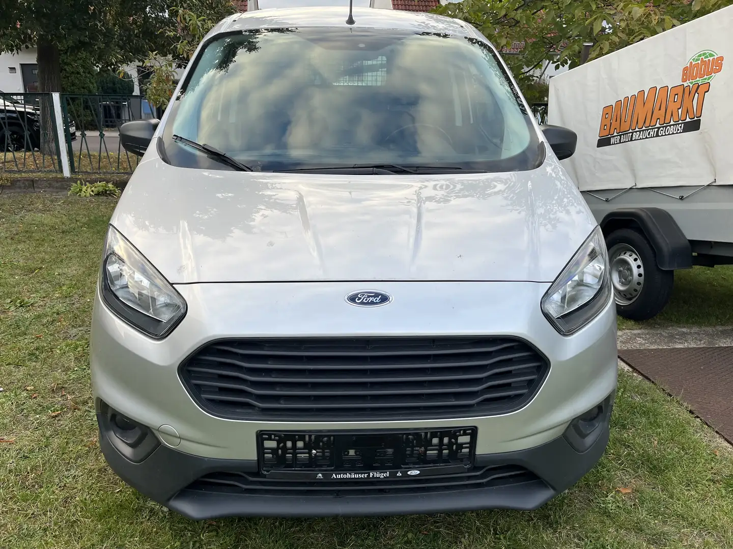 Ford Transit Courier S&S Trend Silber - 1